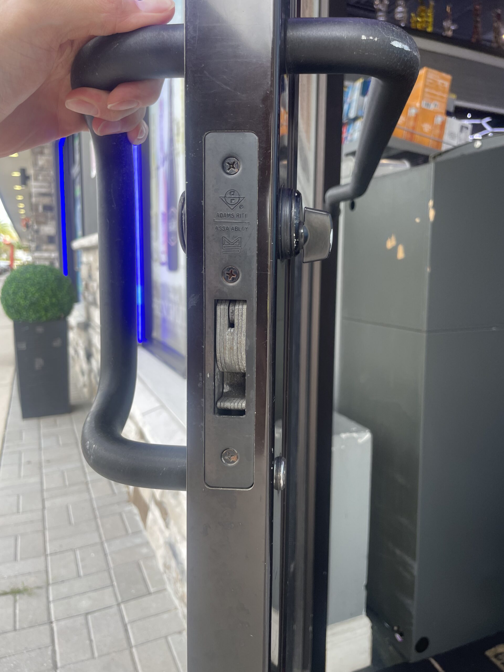 Locksmith on a commercial call in Poinciana, Florida